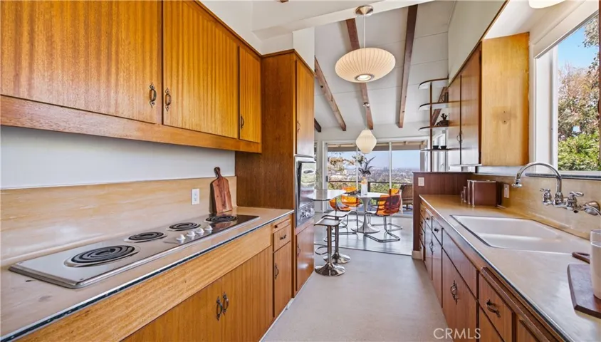 14325 Millbrook Drive, Sherman Oaks, California 91423