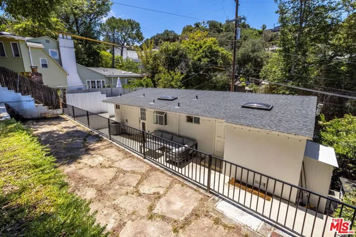 8876 Wonderland Avenue, Los Angeles, California 90046