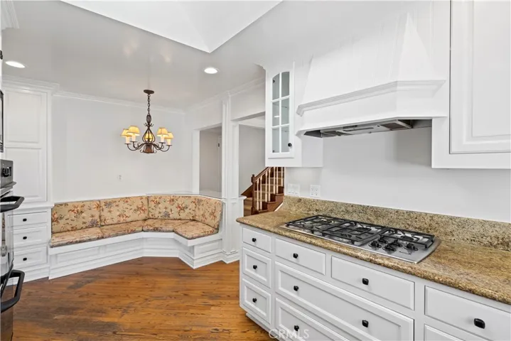 508 Redlands Avenue, Newport Beach, California 92663