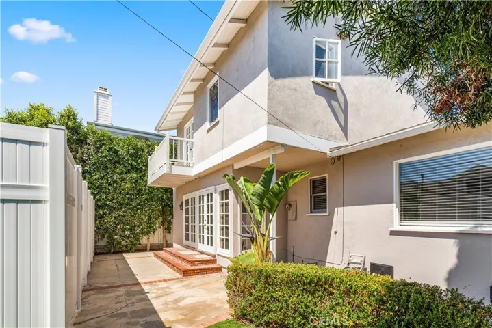 508 Redlands Avenue, Newport Beach, California 92663