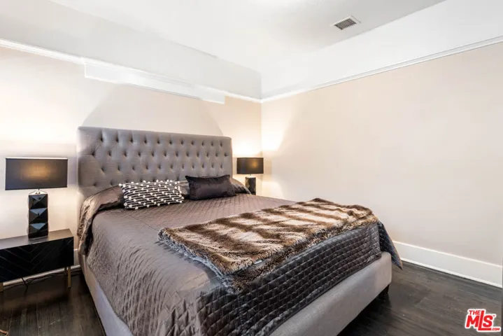 607 N Gramercy Place, Los Angeles, California 90004
