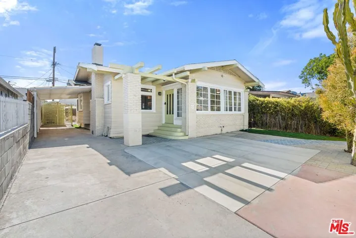 607 N Gramercy Place, Los Angeles, California 90004