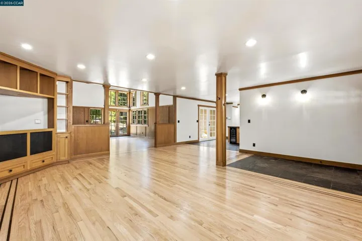 26929 Palomares Rd, Castro Valley, California 94552