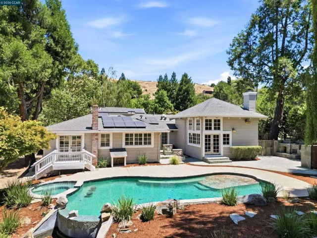 26929 Palomares Rd, Castro Valley, California 94552