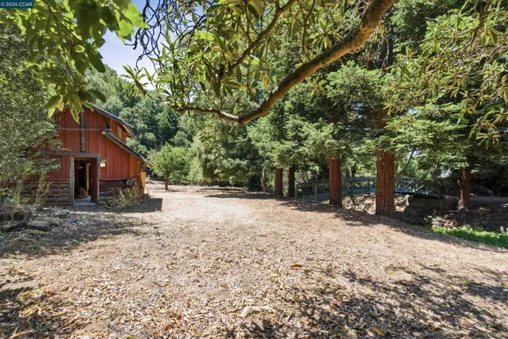 26929 Palomares Rd, Castro Valley, California 94552