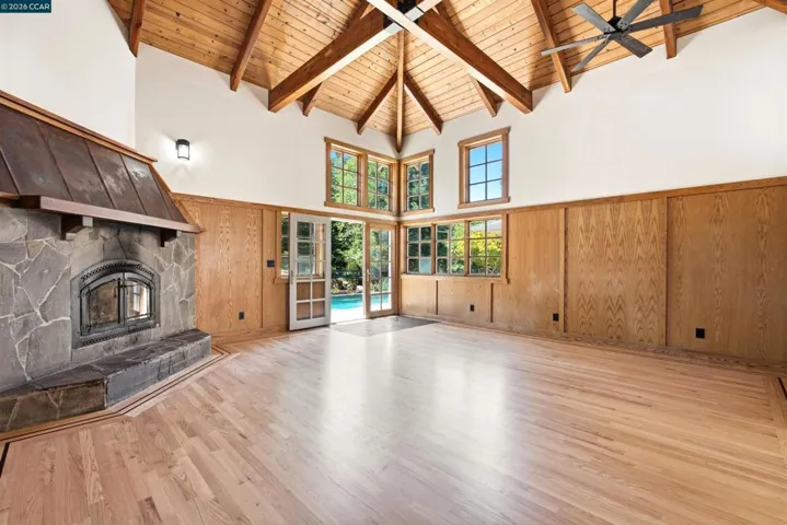 26929 Palomares Rd, Castro Valley, California 94552