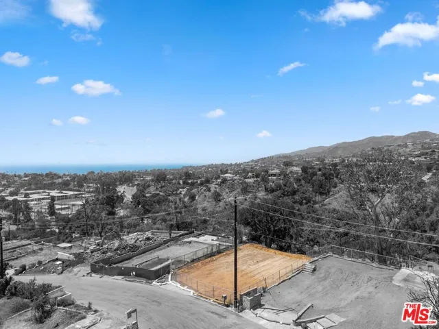 1225 Rimmer Avenue, Pacific Palisades, California 90272