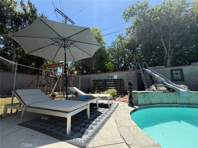 19224 Sylvan Street, Tarzana, California 91335