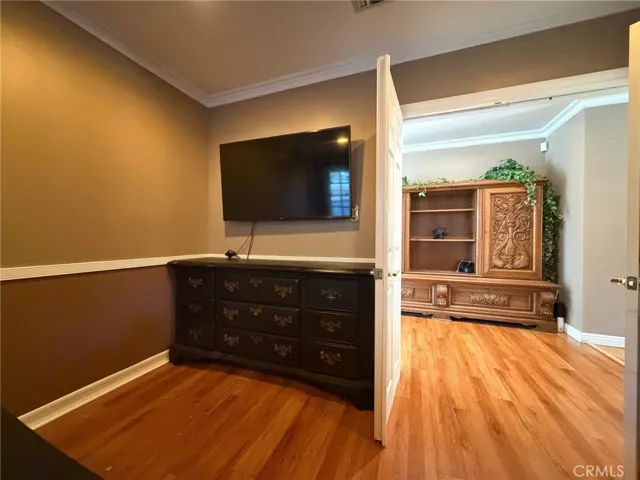 19224 Sylvan Street, Tarzana, California 91335