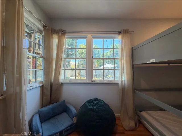 19224 Sylvan Street, Tarzana, California 91335