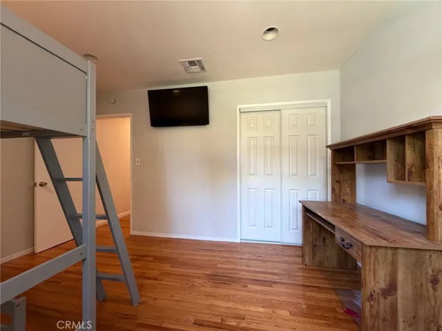 19224 Sylvan Street, Tarzana, California 91335