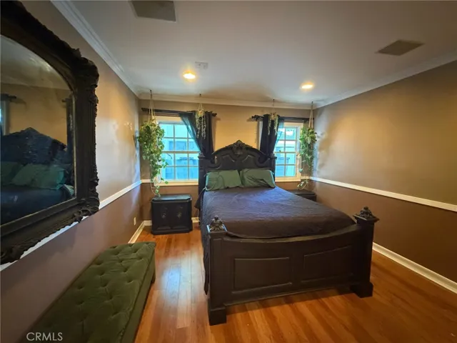 19224 Sylvan Street, Tarzana, California 91335