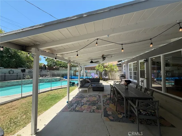19224 Sylvan Street, Tarzana, California 91335