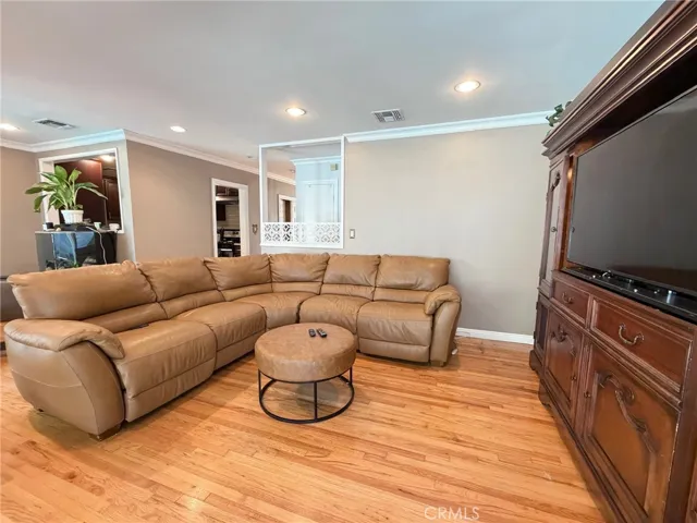 19224 Sylvan Street, Tarzana, California 91335