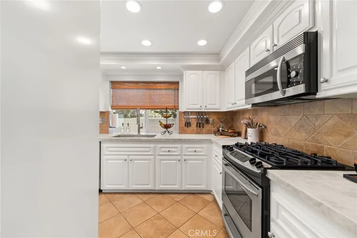 Wrap around galley kitchen recently renovated