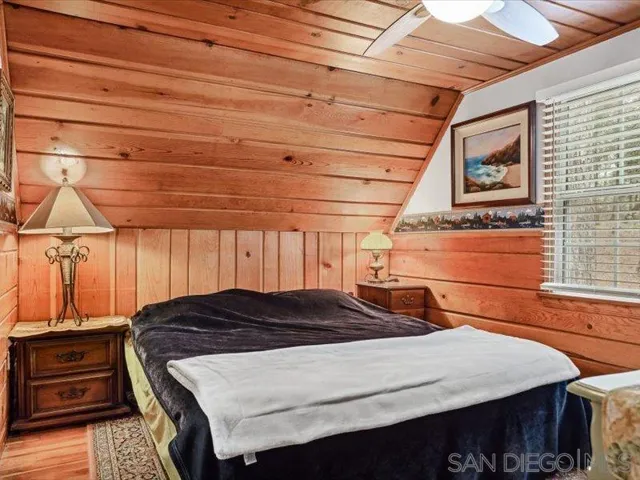 27961 Rainbow Dr., Lake Arrowhead, California 92352