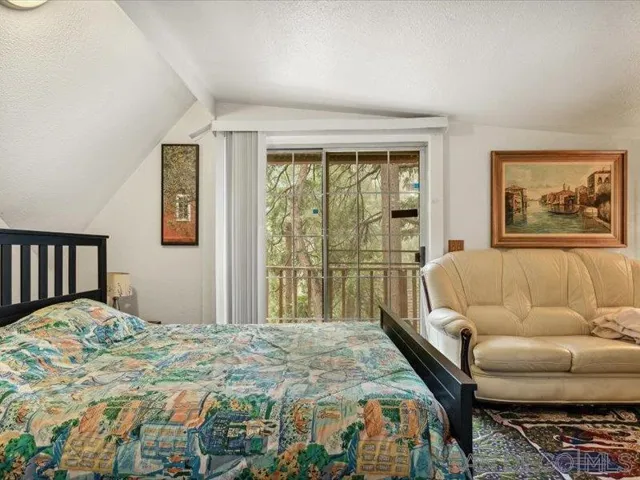 27961 Rainbow Dr., Lake Arrowhead, California 92352
