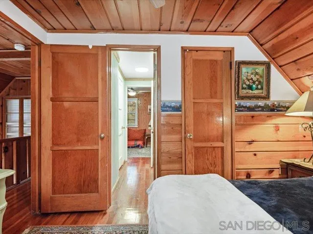 27961 Rainbow Dr., Lake Arrowhead, California 92352