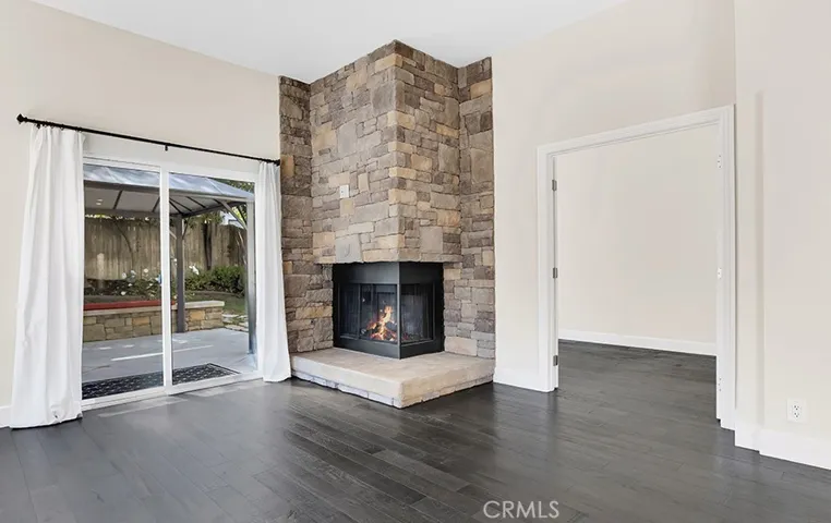 Double Door Entry to Formal Dining/3rd Bedroom/Office