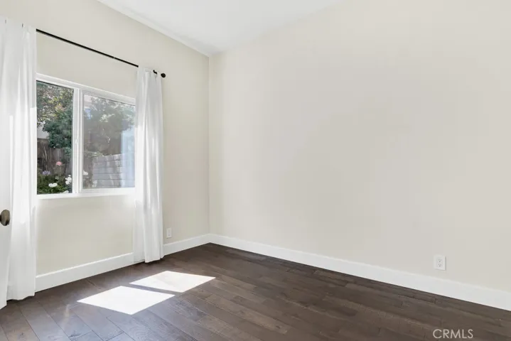 Formal Dining/3rd Bedroom/Office