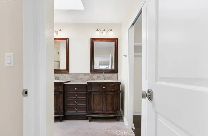 Primary Suite Bathroom