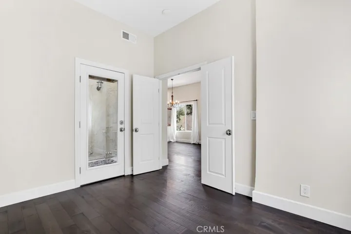 Formal Dining/3rd Bedroom/Office