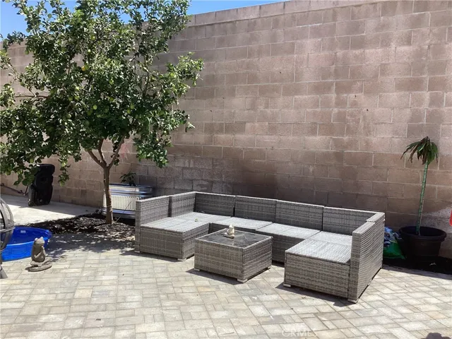 8033 David Way, Riverside, California 92509
