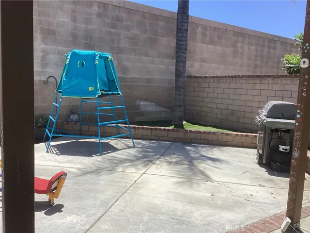 8033 David Way, Riverside, California 92509