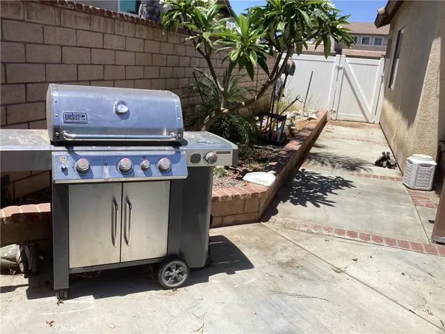 8033 David Way, Riverside, California 92509
