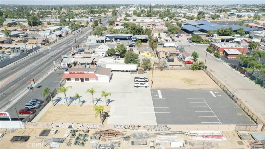 2112 E California, Bakersfield, California 93307