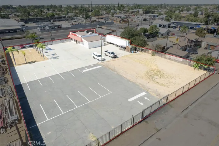 2112 E California, Bakersfield, California 93307
