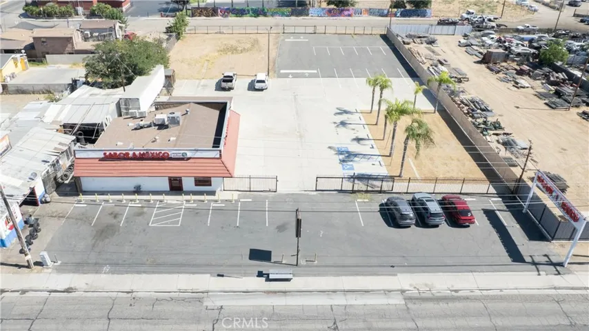 2112 E California, Bakersfield, California 93307