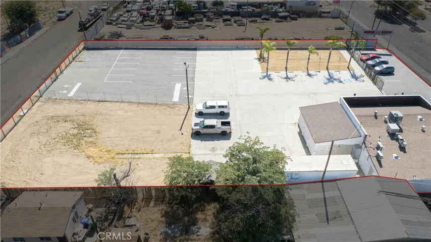 2112 E California, Bakersfield, California 93307