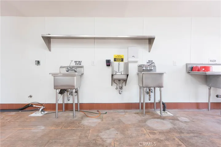 2112 E California, Bakersfield, California 93307