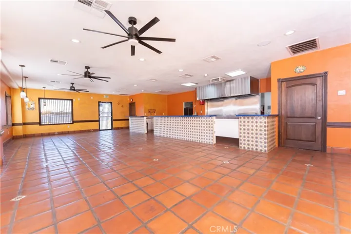 2112 E California, Bakersfield, California 93307