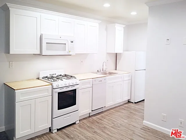 853 N Hudson Avenue 4, Los Angeles, California 90038