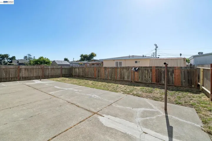 417 S 25th St, Richmond, California 94804