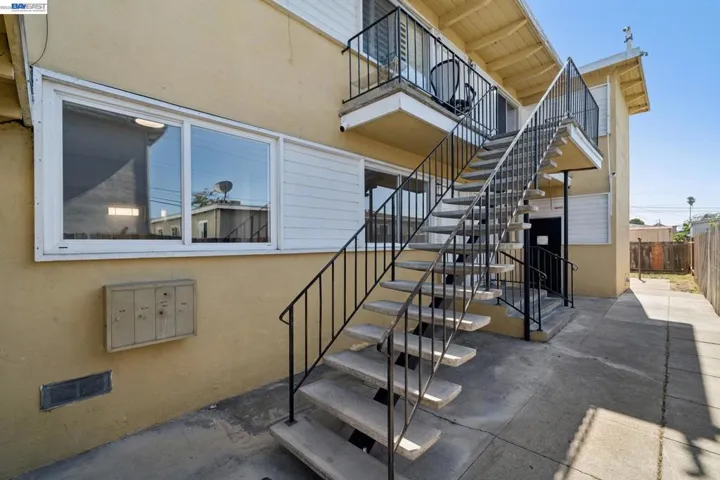 417 S 25th St, Richmond, California 94804