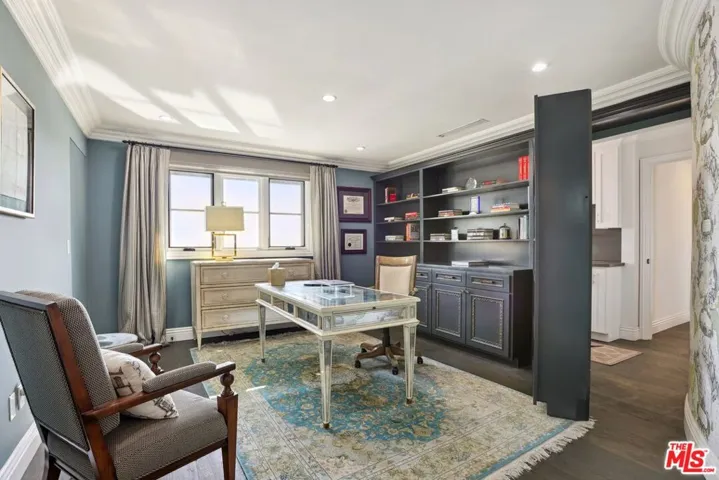 2676 Casiano Road, Los Angeles, California 90077