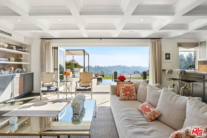 2676 Casiano Road, Los Angeles, California 90077