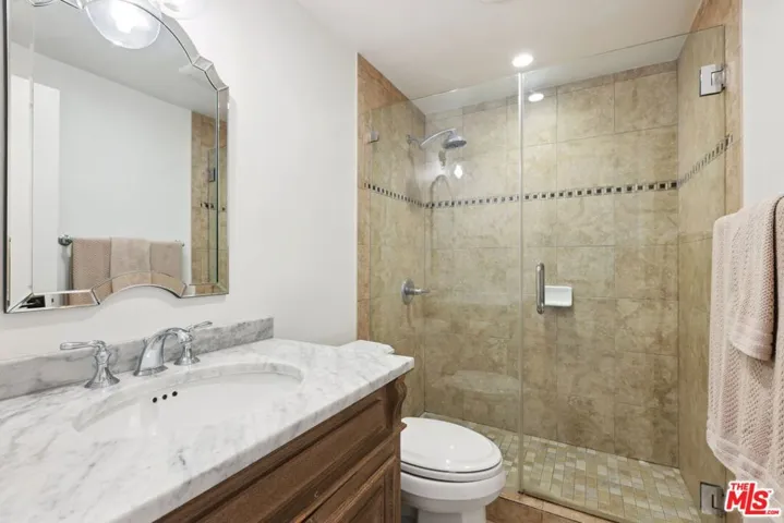 2676 Casiano Road, Los Angeles, California 90077