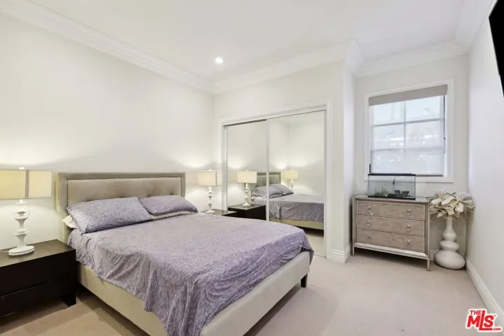 2676 Casiano Road, Los Angeles, California 90077