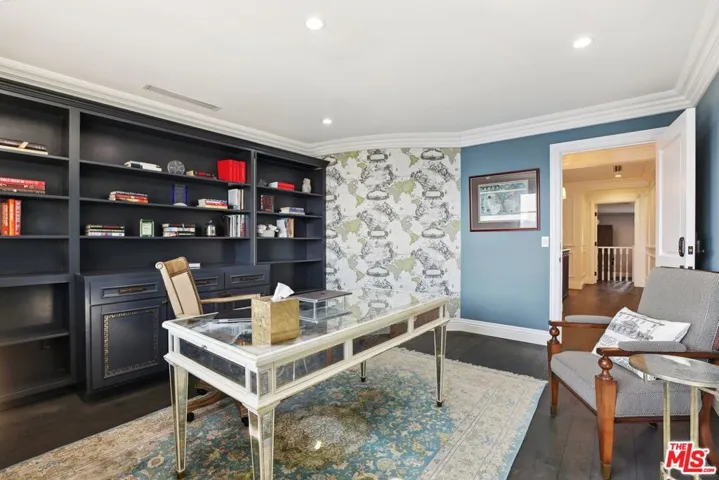 2676 Casiano Road, Los Angeles, California 90077
