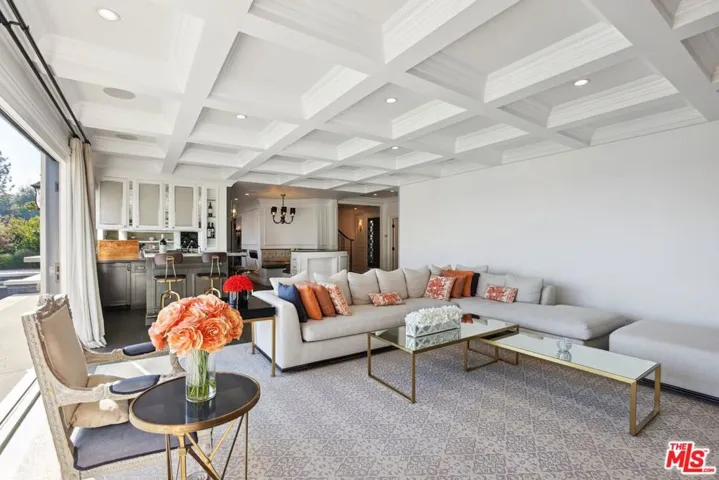 2676 Casiano Road, Los Angeles, California 90077