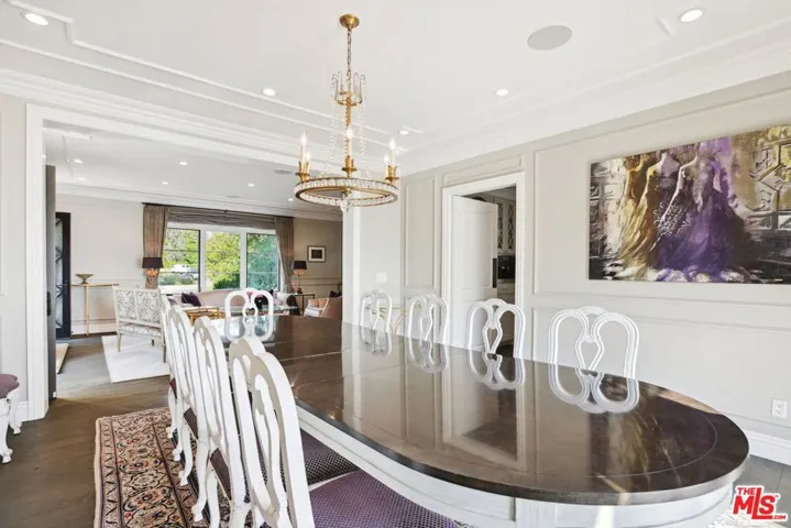 2676 Casiano Road, Los Angeles, California 90077