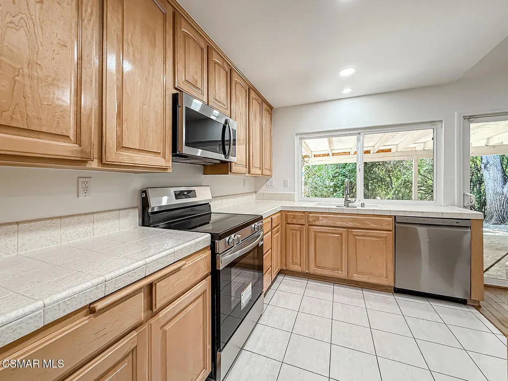 cFamily and Kitchen8