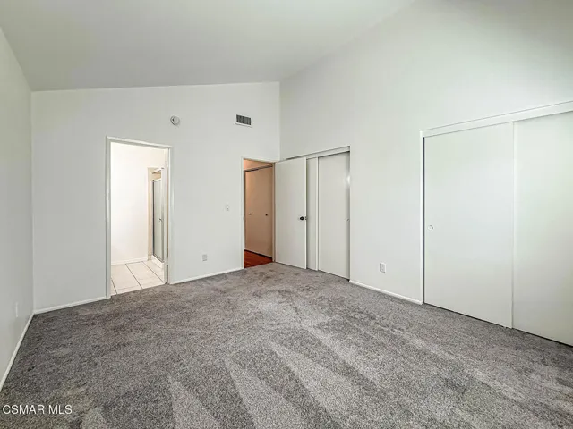 iPrimary Bedroom Suite3