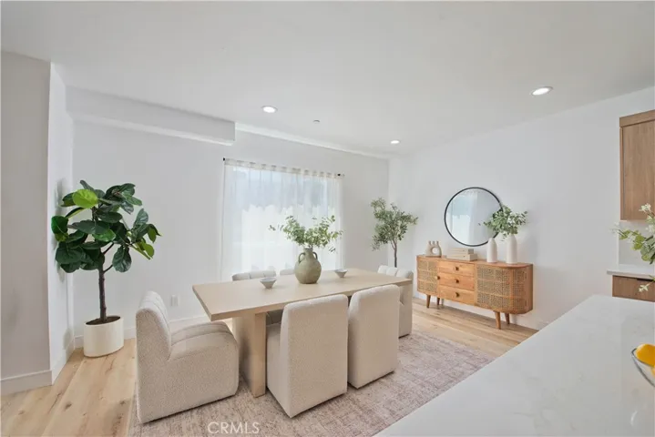 542 N Serrano Avenue, Los Angeles, California 90004