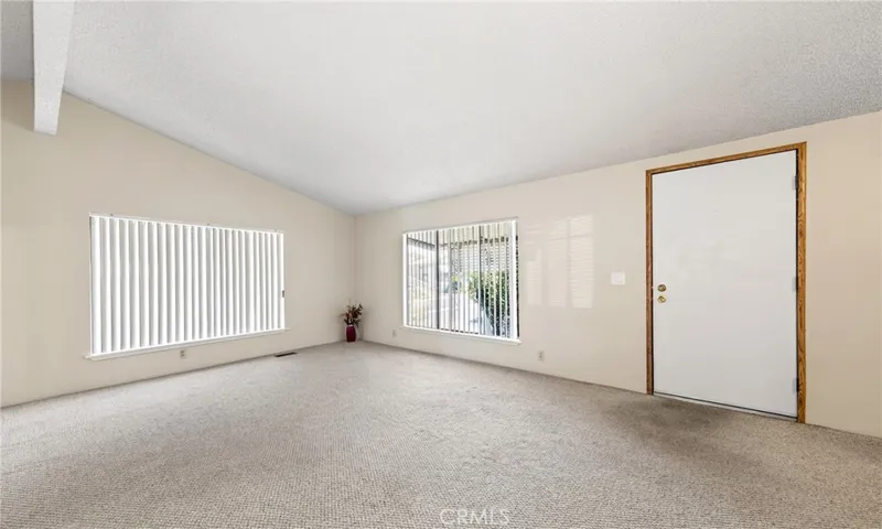 1300 W Menlo Avenue 188, Hemet, California 92543