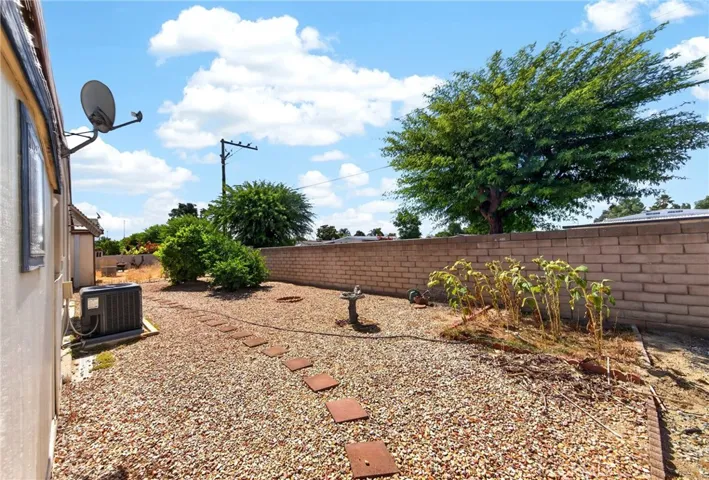 1300 W Menlo Avenue 188, Hemet, California 92543